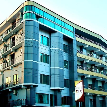 Hotel One Абботтабад Экстерьер фото