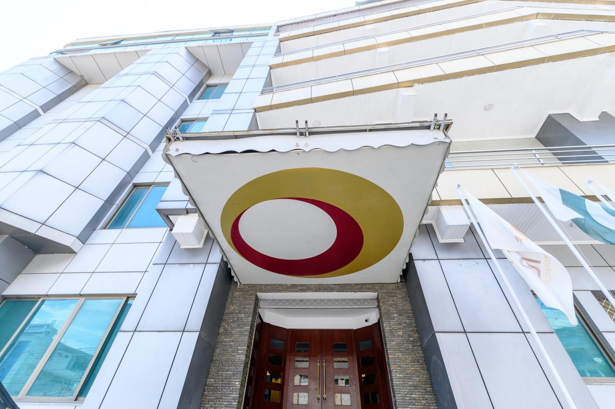 Hotel One Абботтабад Экстерьер фото